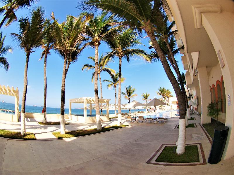 Hotel Camino Real Manzanillo Esterno foto